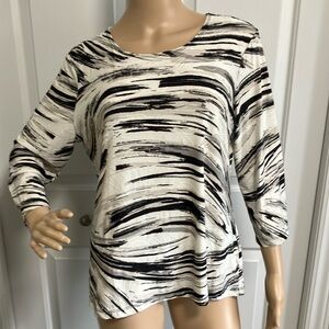 JM Collection | Black & White 3/4 sleeves top